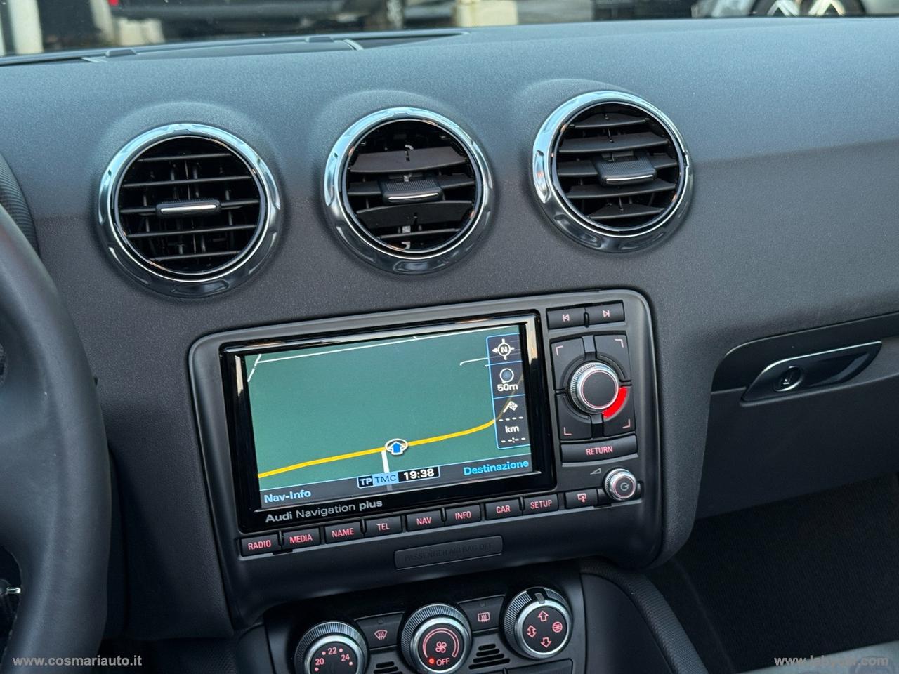AUDI TT Roadster 2.0 TDI qu. Advanced plus
