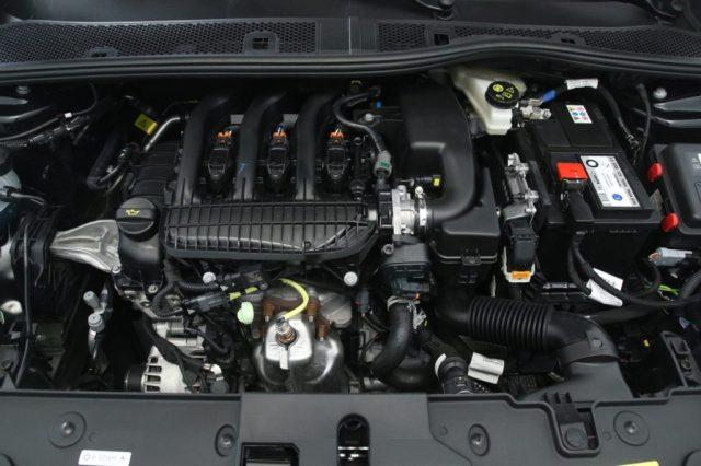 OPEL Corsa 1.2 Edition / Neopatentati Tech pack edition