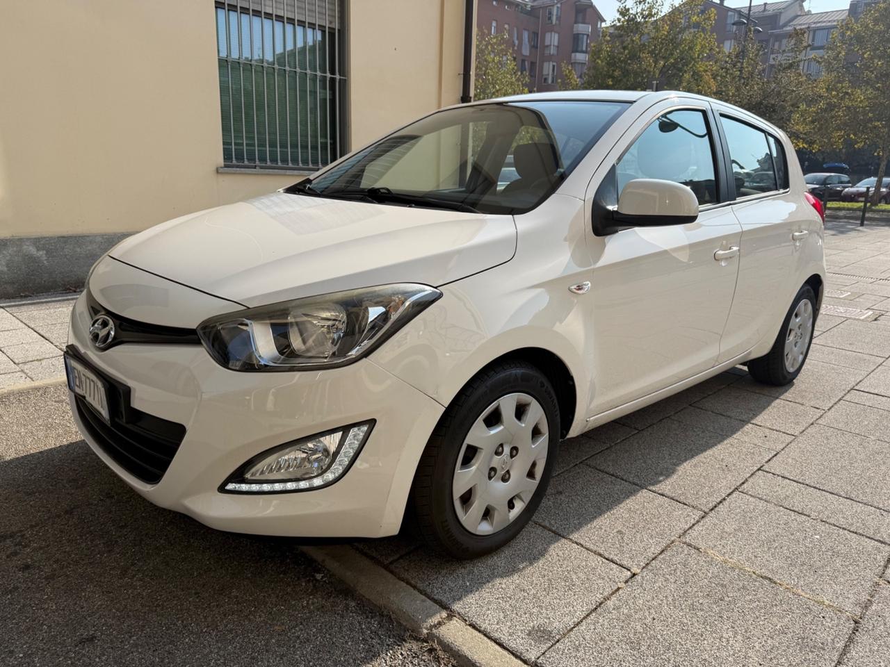 Hyundai i20 1.2 5p. Econext Sound Edition
