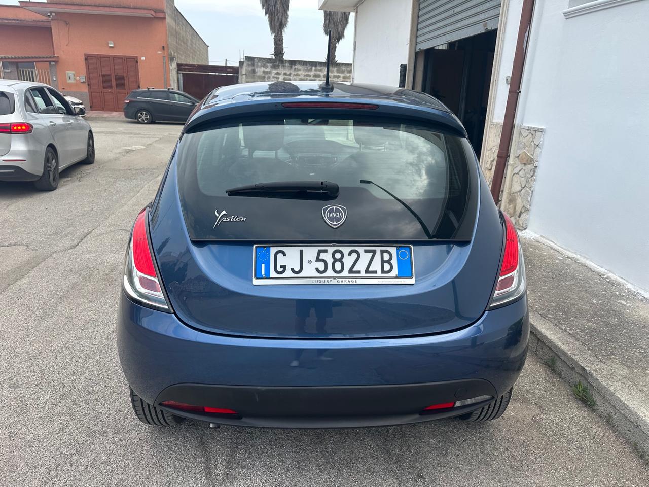 Lancia Ypsilon 1.0 firefly hybrid Silver s&s 70cv PROMO