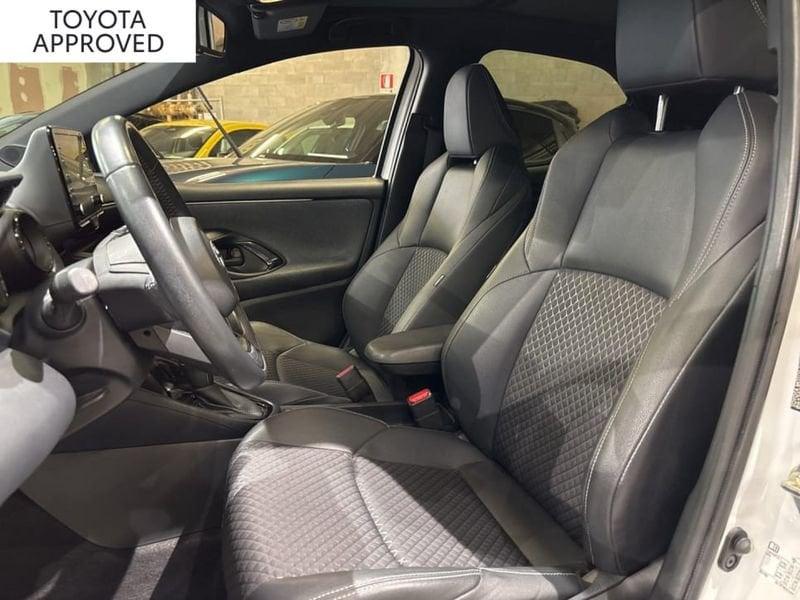 Toyota Yaris 1.5 HYBRID LOUNGE