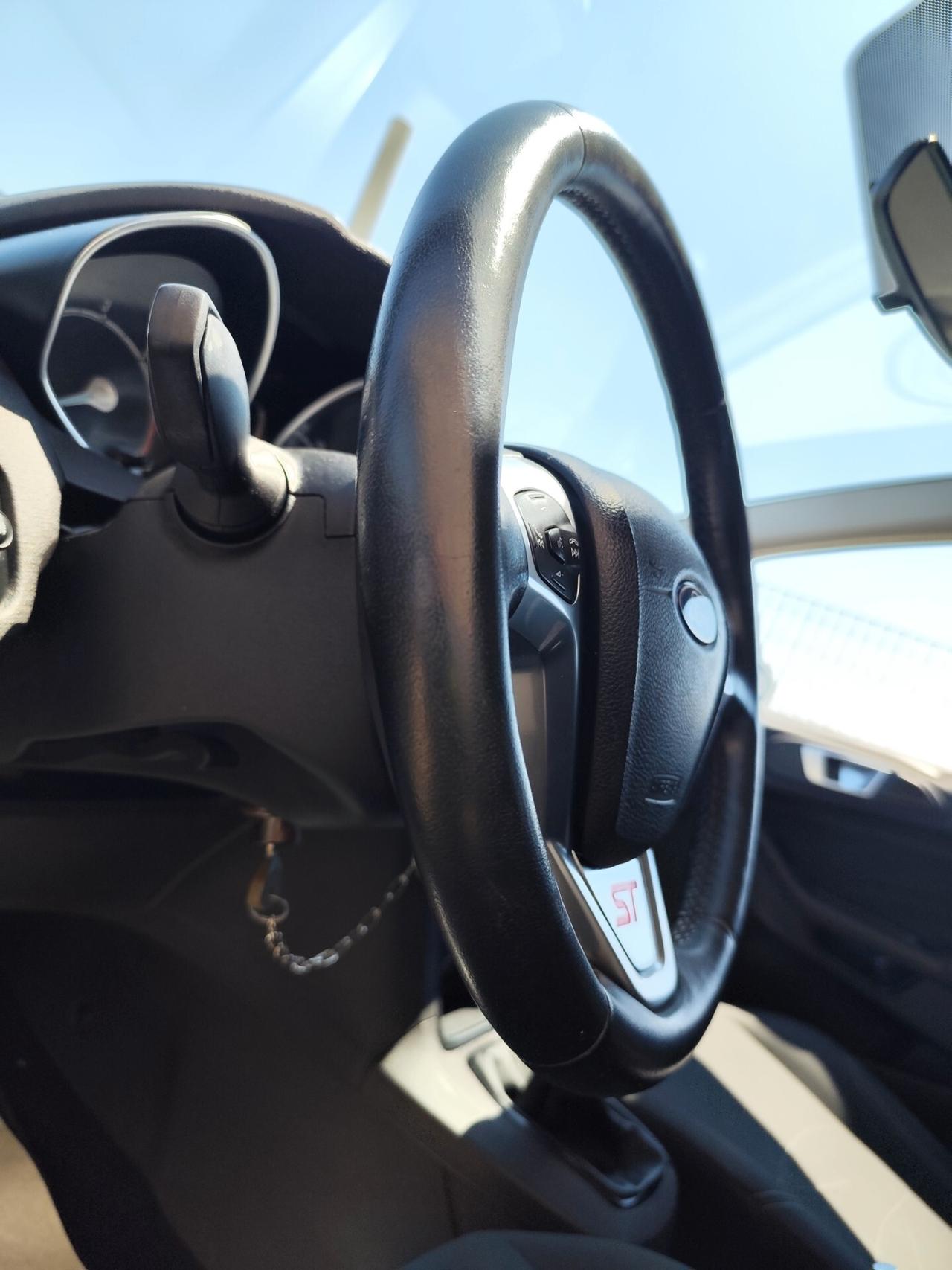 Ford Fiesta 1.5 TDCi 95CV 5 porte Titanium