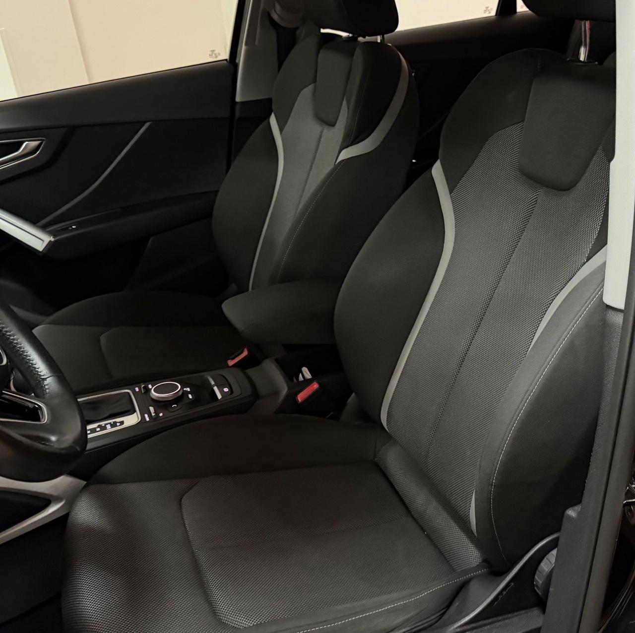 Audi Q2 30 1.6 tdi Admired s-tronic