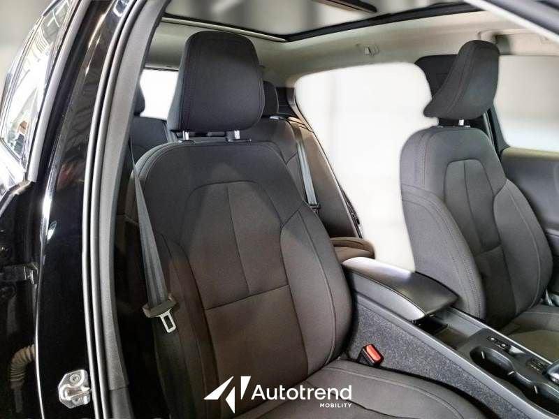 Volvo XC40 Recharge T4 129+82 CV Recharge Plug-in Hybrid Inscription Expression