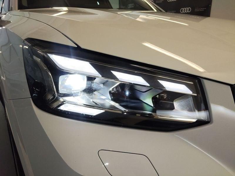 Audi Q2 Q2 35 2.0 tdi Identity Black s-tronic