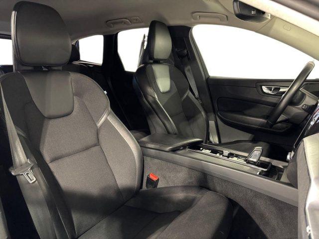 VOLVO XC60 B4 (d) AWD Geartronic Inscription
