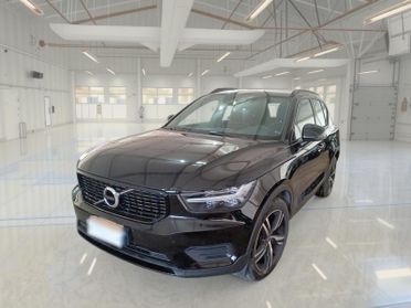 VOLVO XC40 T3 AUTOMATICO R-DESIGN SUV