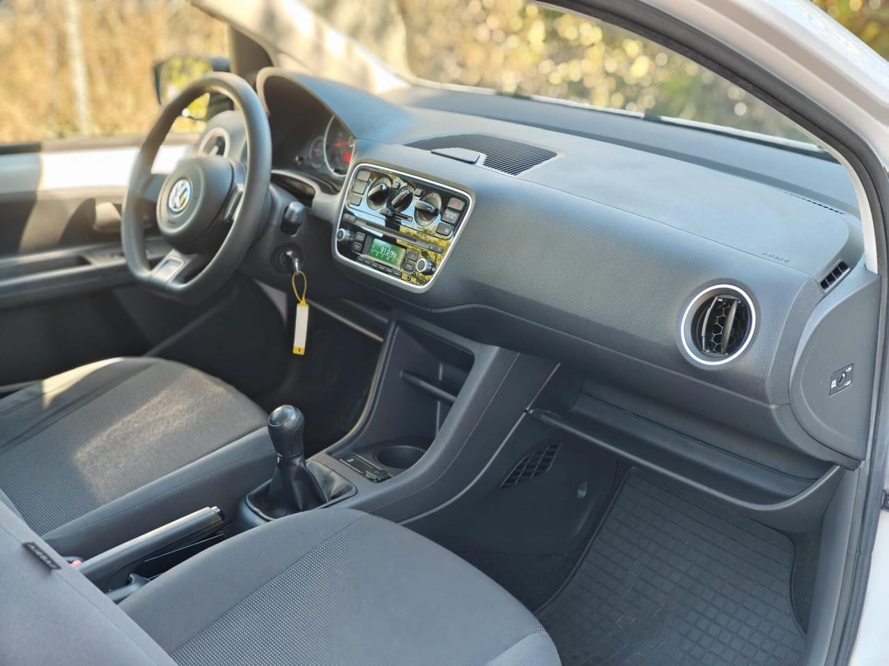 Volkswagen up! km documentati 12 MESI GARANZIA