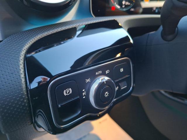 MERCEDES-BENZ CLA 200 d Automatic Premium Luxury Pack