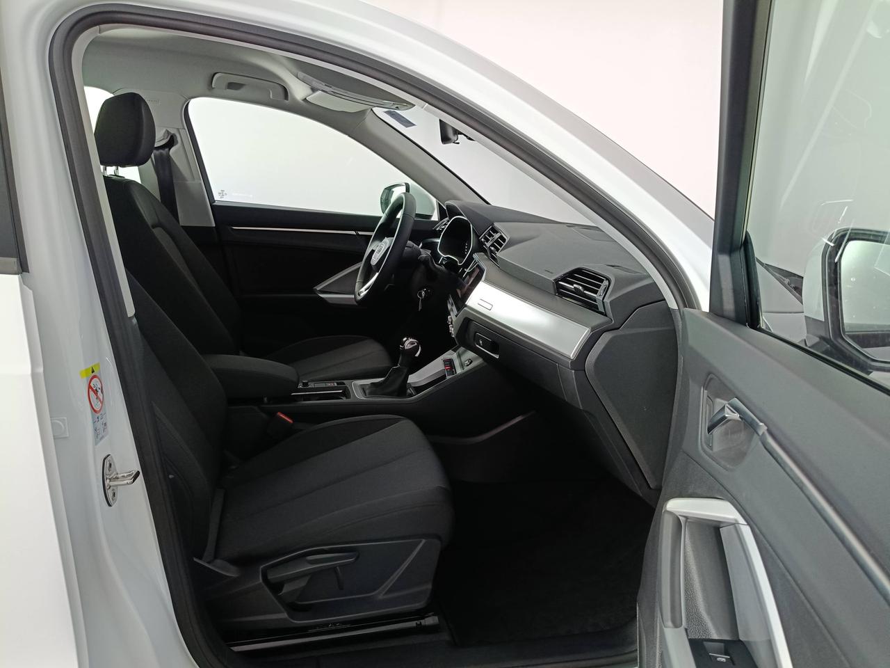 AUDI Q3 II 2018 - Q3 35 1.5 tfsi Business s-tronic