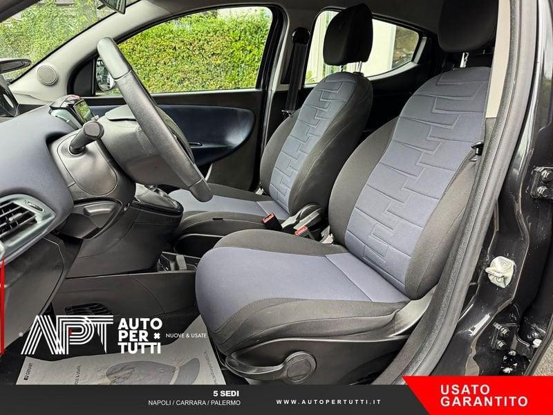 Lancia Ypsilon Ypsilon 1.0 firefly hybrid Platino s&s 70cv