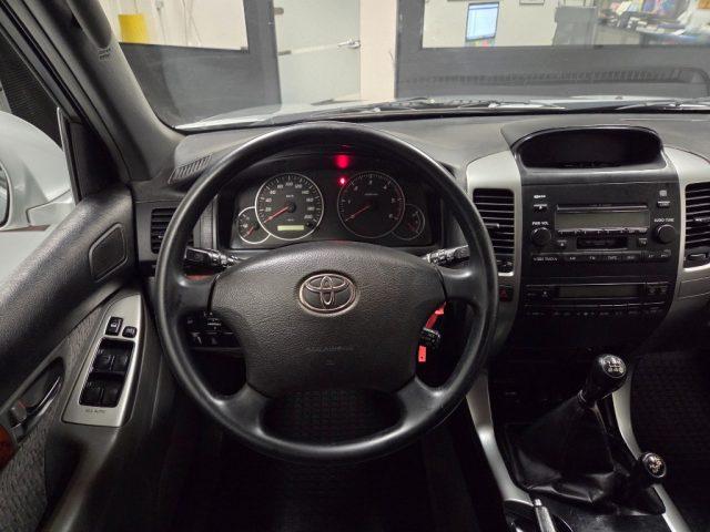 TOYOTA Land Cruiser 3.0 D-4D 16V cat CAMBIO MANUALE