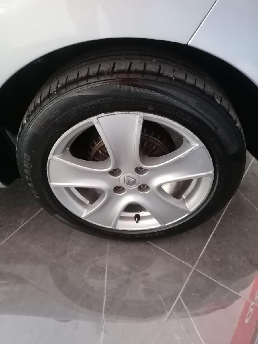 RENAULT - Clio Sporter