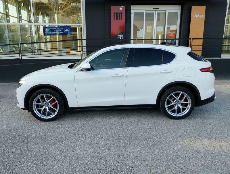 Alfa Romeo Stelvio Stelvio 2.2 Turbodiesel 210 CV AT8 Q4 Executive