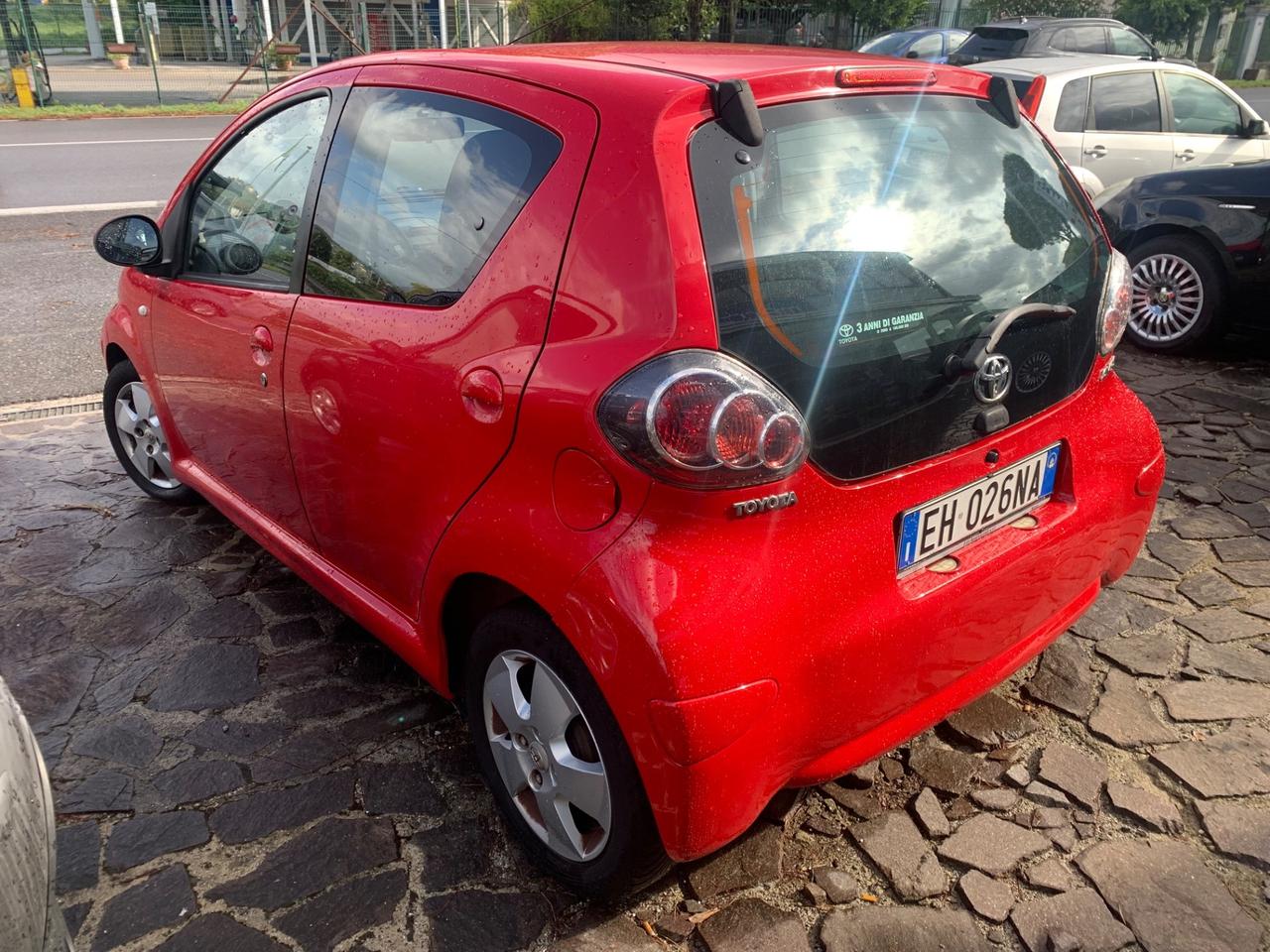 Toyota Aygo 1.0 12V VVT-i 5 porte Sol Connect MMT Deep Ocean