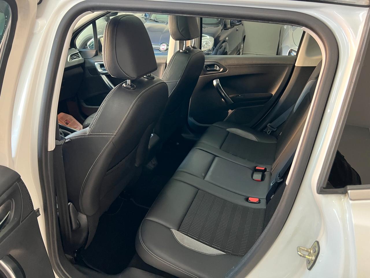 Peugeot 2008 1.6 e-HDi 92 CV Stop&Start Allure