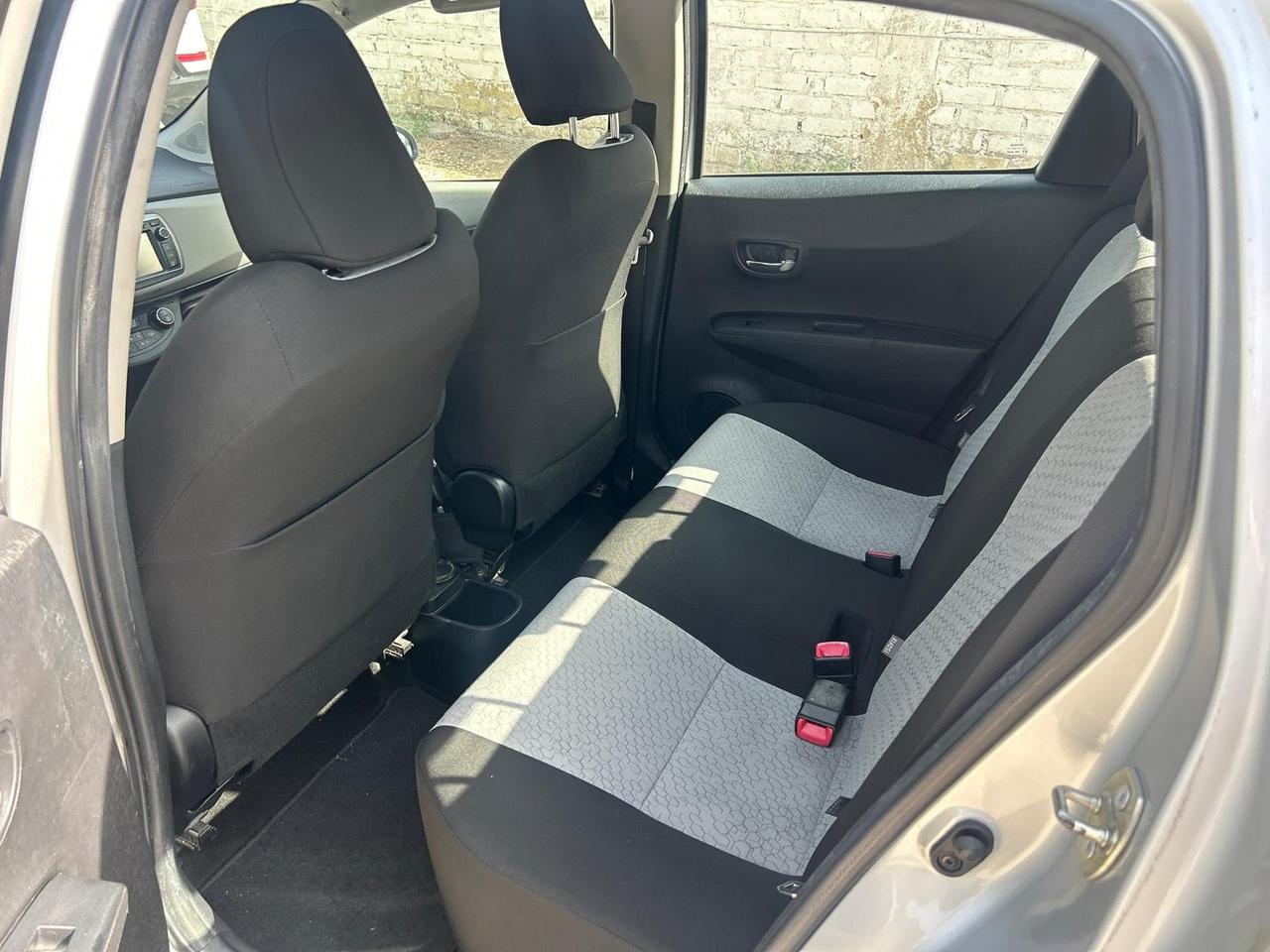 Toyota Yaris 1.4 D-4D 5 porte Lounge M-MT