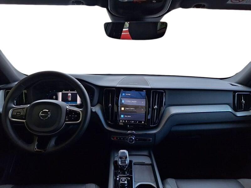 Volvo XC60 B5 250+14 CV AWD Automatica Mild Hybrid Plus Dark