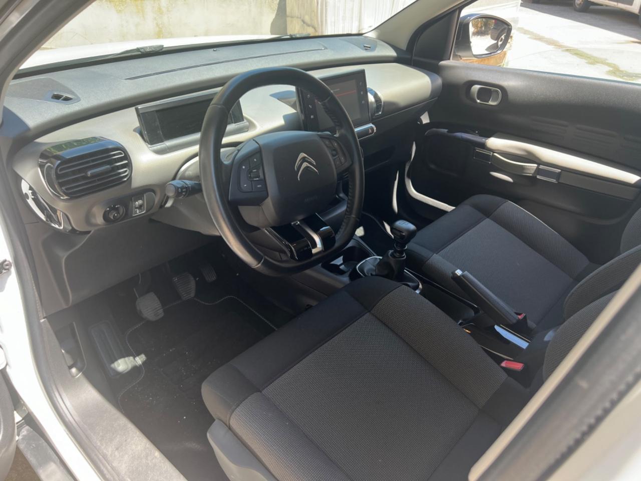 Citroen C4 Cactus BlueHDi 100 S&S Shine Pack