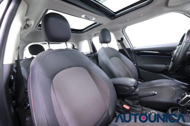 MINI Cooper 1.5 COOPER CAMDEN 5PORTE AUTOMATICA TETTO PANORAMA