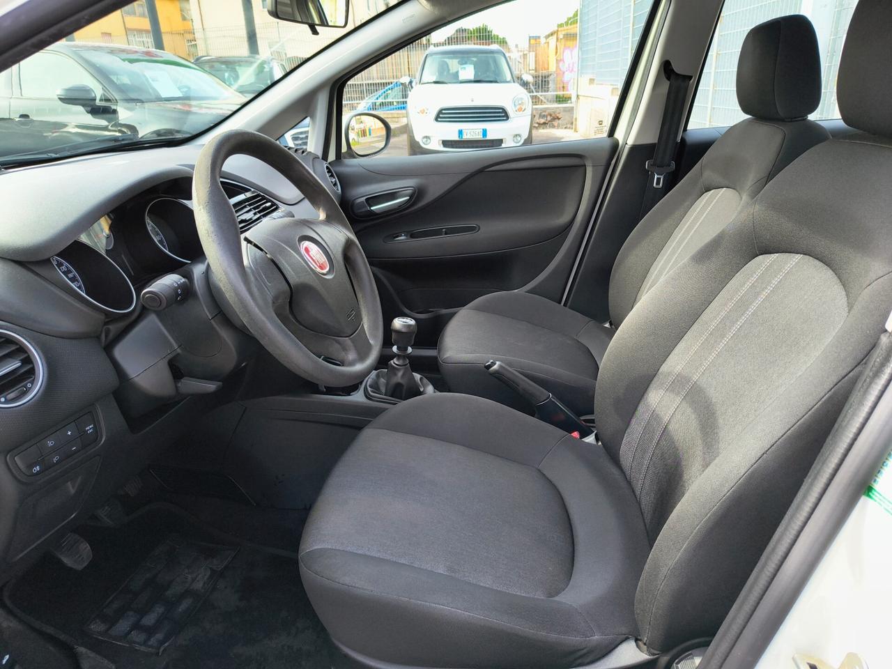 FIAT PUNTO 1.4 BENZINA UNICOPROPRIETARIO 2013