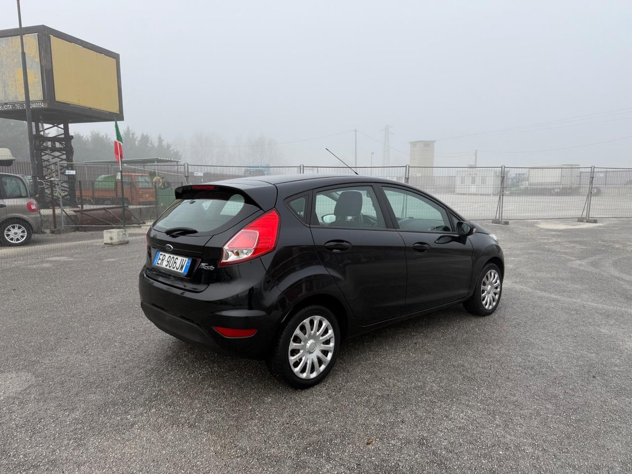 Ford Fiesta 1.4 5 porte Bz.- GPL