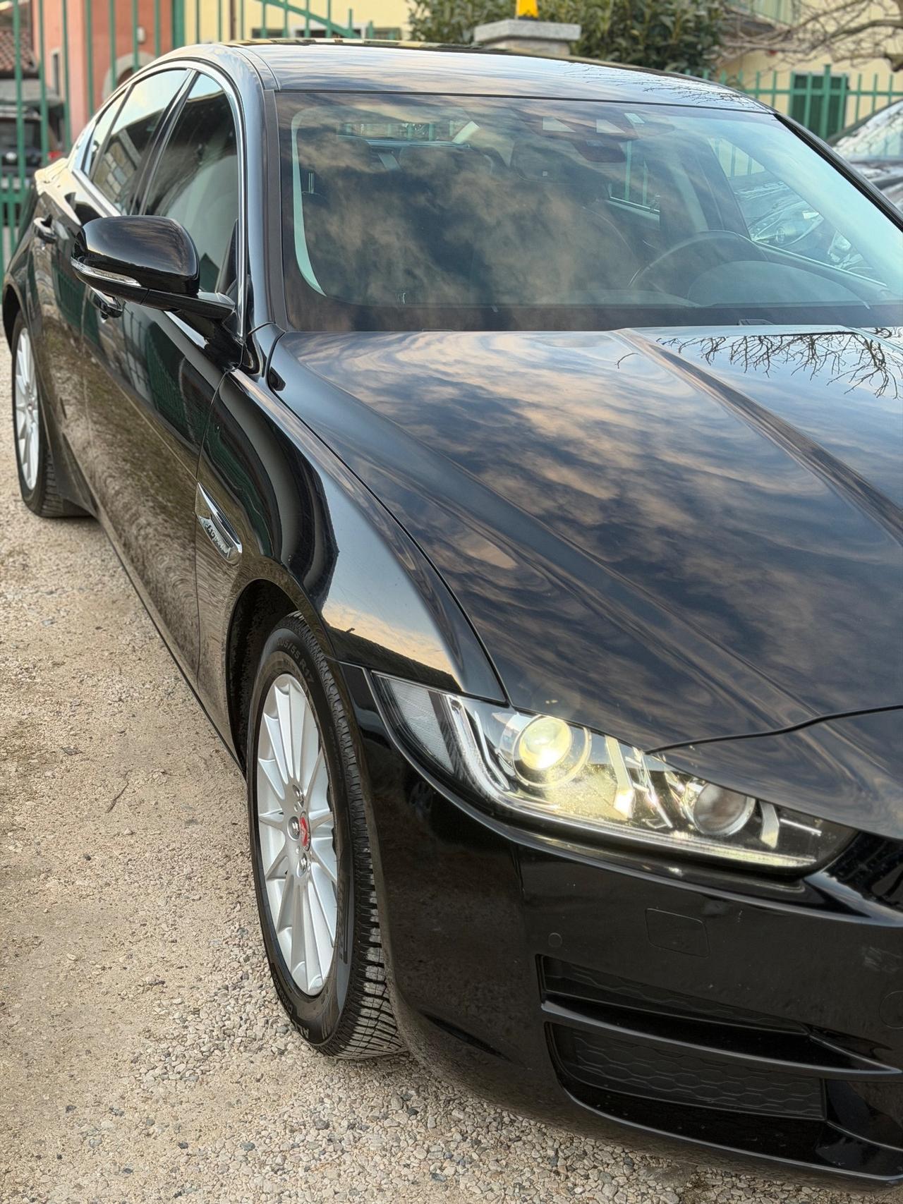 Jaguar XE 2.0 D PRESTIGE KMCERT UNICOPR FULLED
