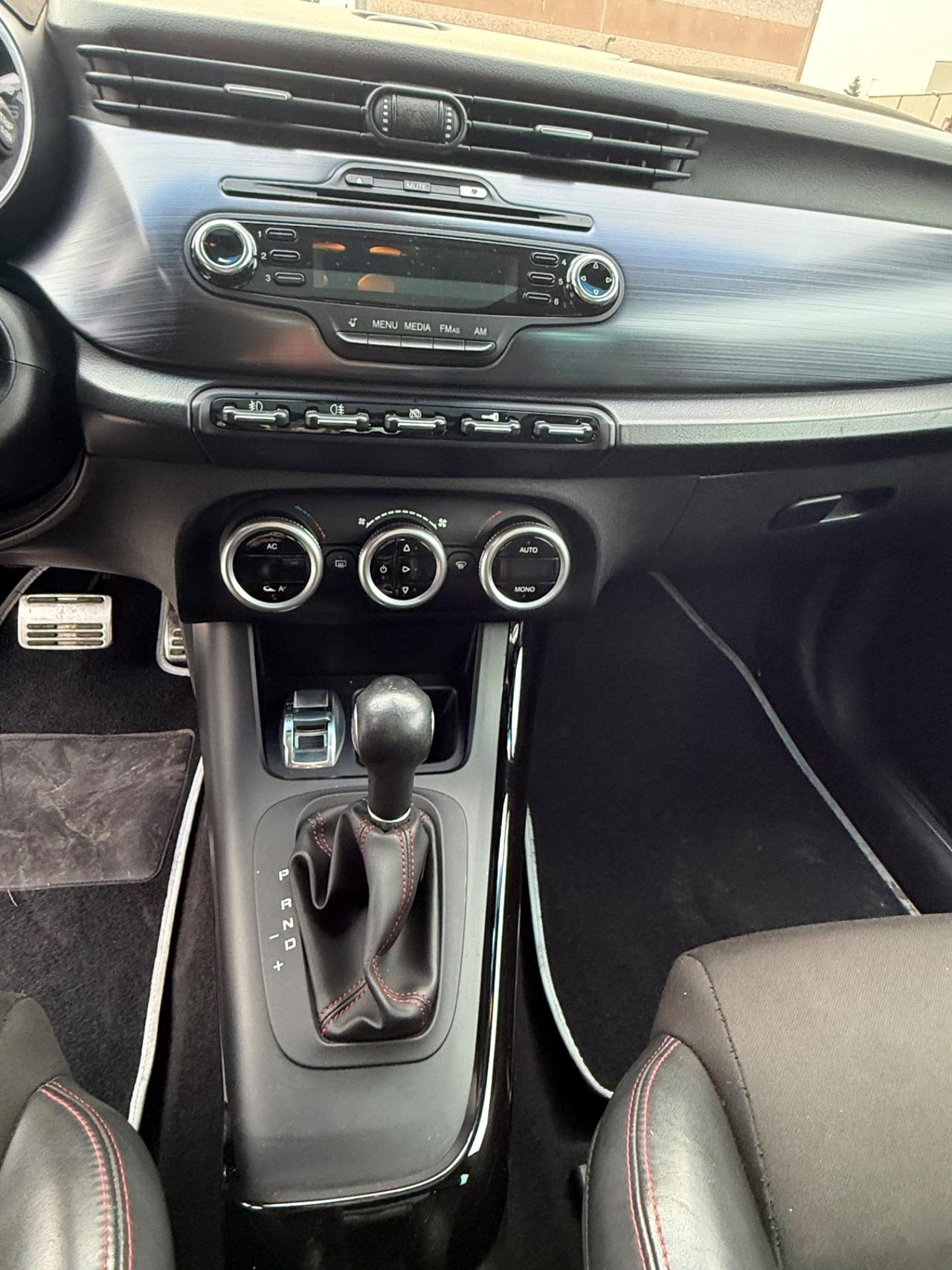 Alfa Romeo Giulietta 1.4 Turbo MultiAir TCT Exclusive