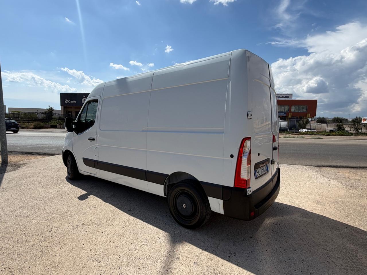 RENAULT MASTER L2H2 2.3 DCI 131CV