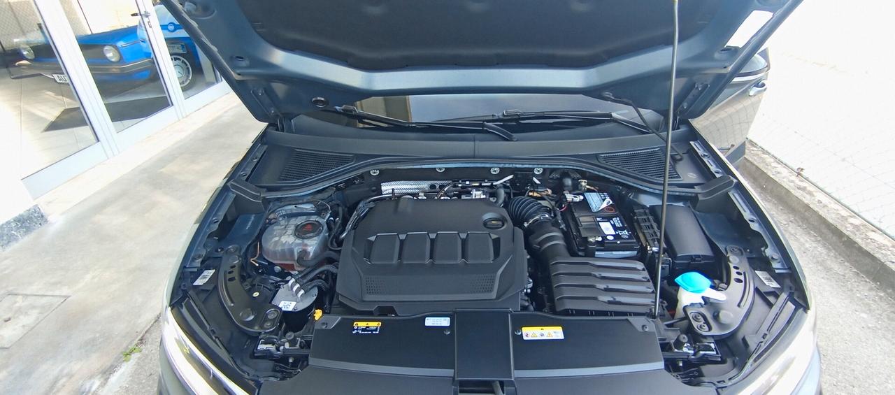 Volkswagen T-Roc 2.0 TDI 115 CV Life - Garanzia