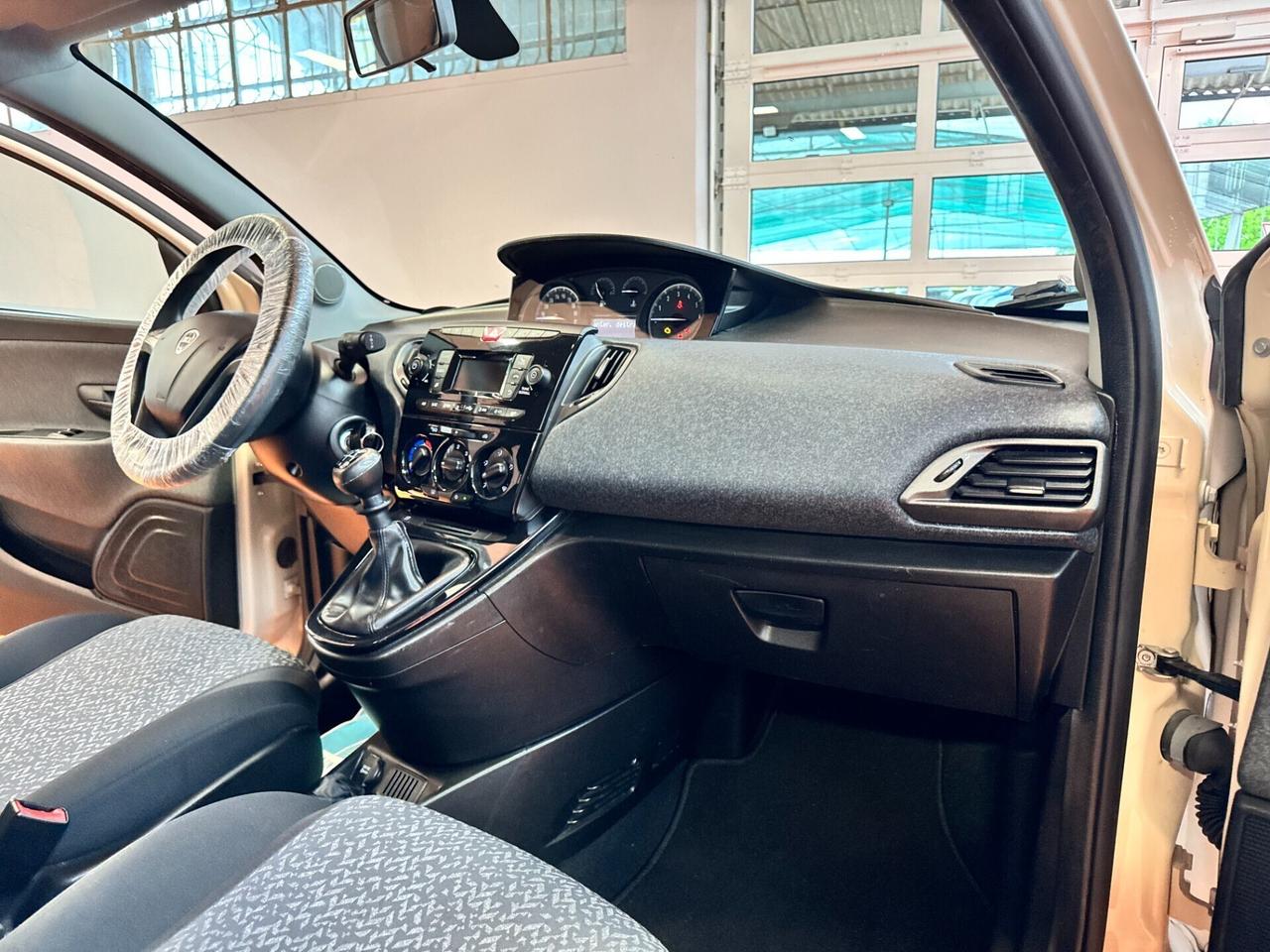 Lancia Ypsilon 1.2 69 CV 5 porte GPL Ecochic Gold