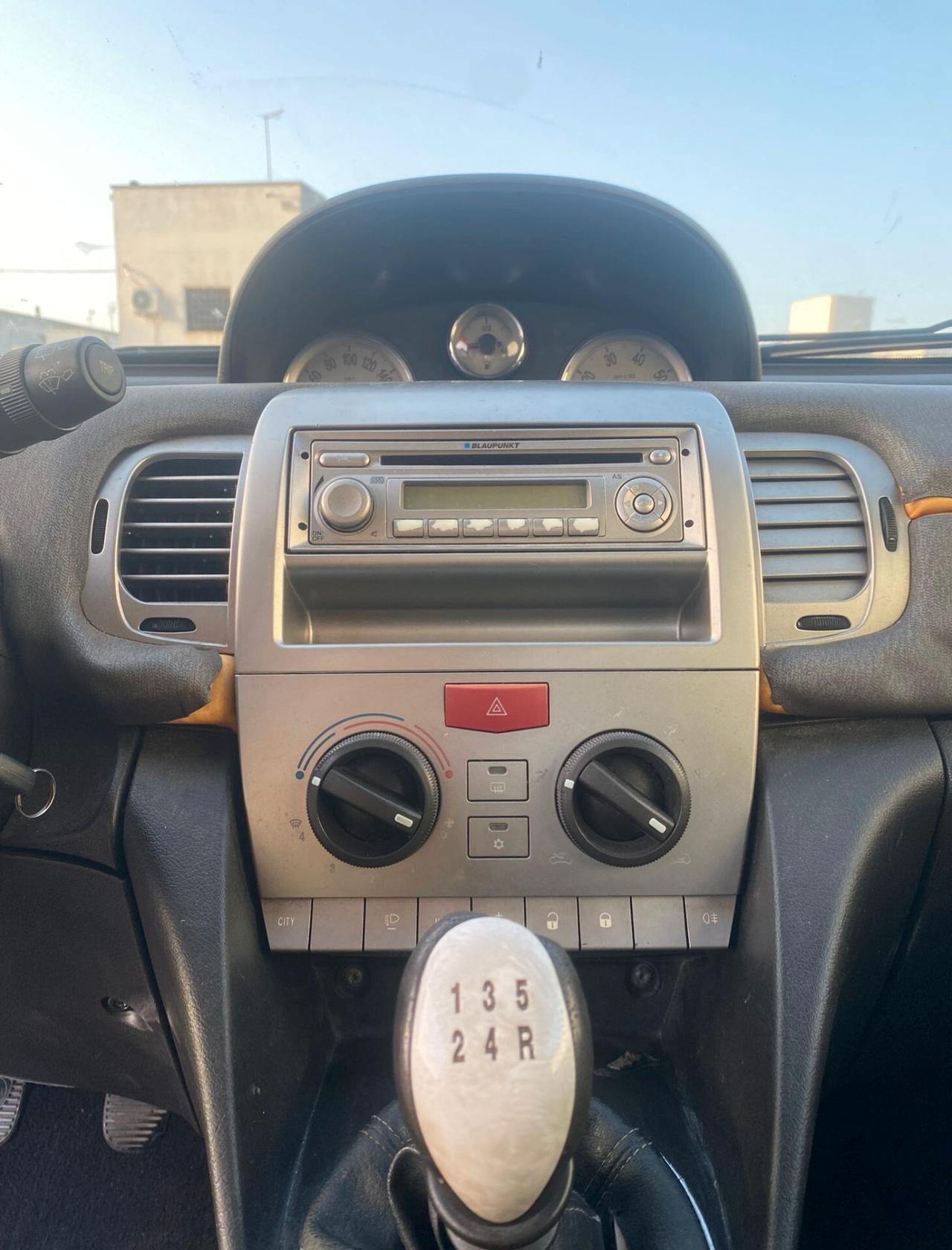 Lancia Ypsilon 1.2 Argento