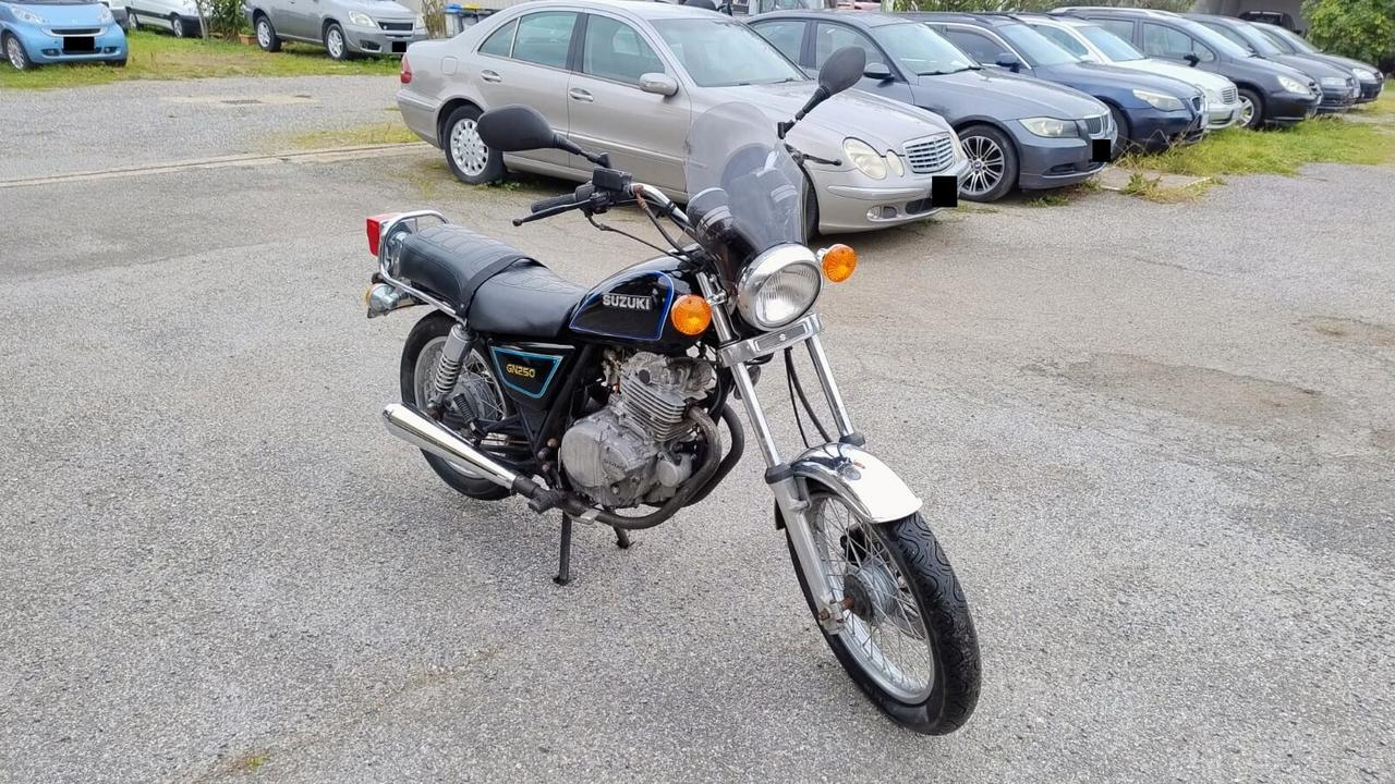 Suzuki GN 250