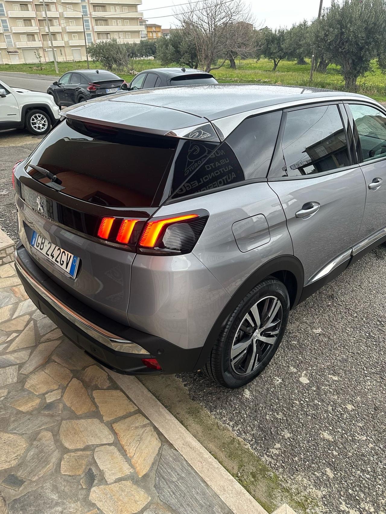 Peugeot 3008 BlueHDi 130 S&S EAT8 Allure