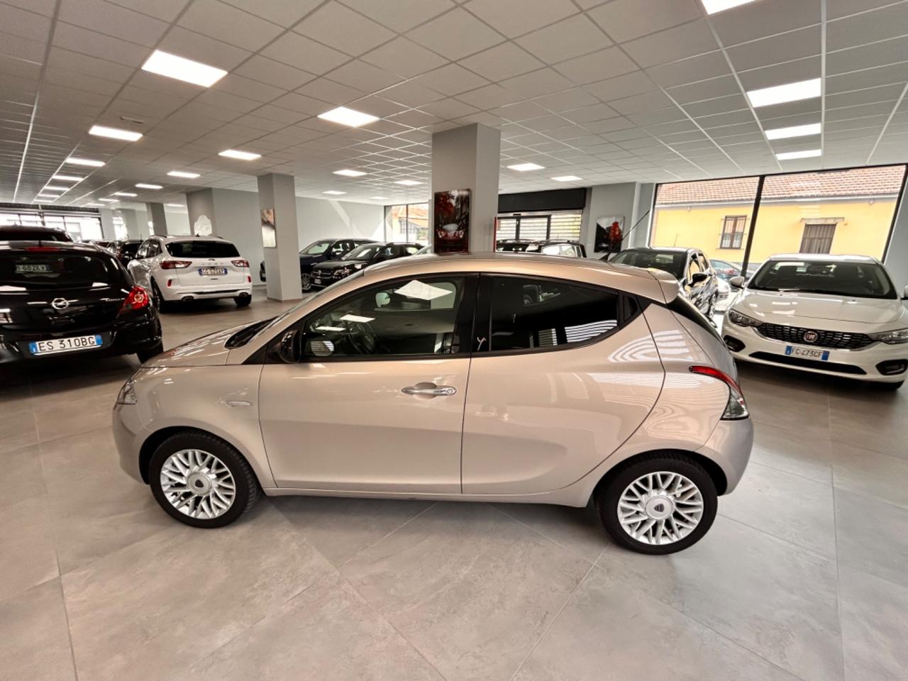 Lancia Ypsilon Gold 1.3 MJT 95 CV 2015 km 108000