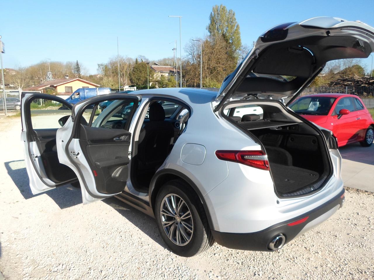 Alfa Romeo Stelvio 2.2 Turbodiesel 190 CV AT8 Q4 Business