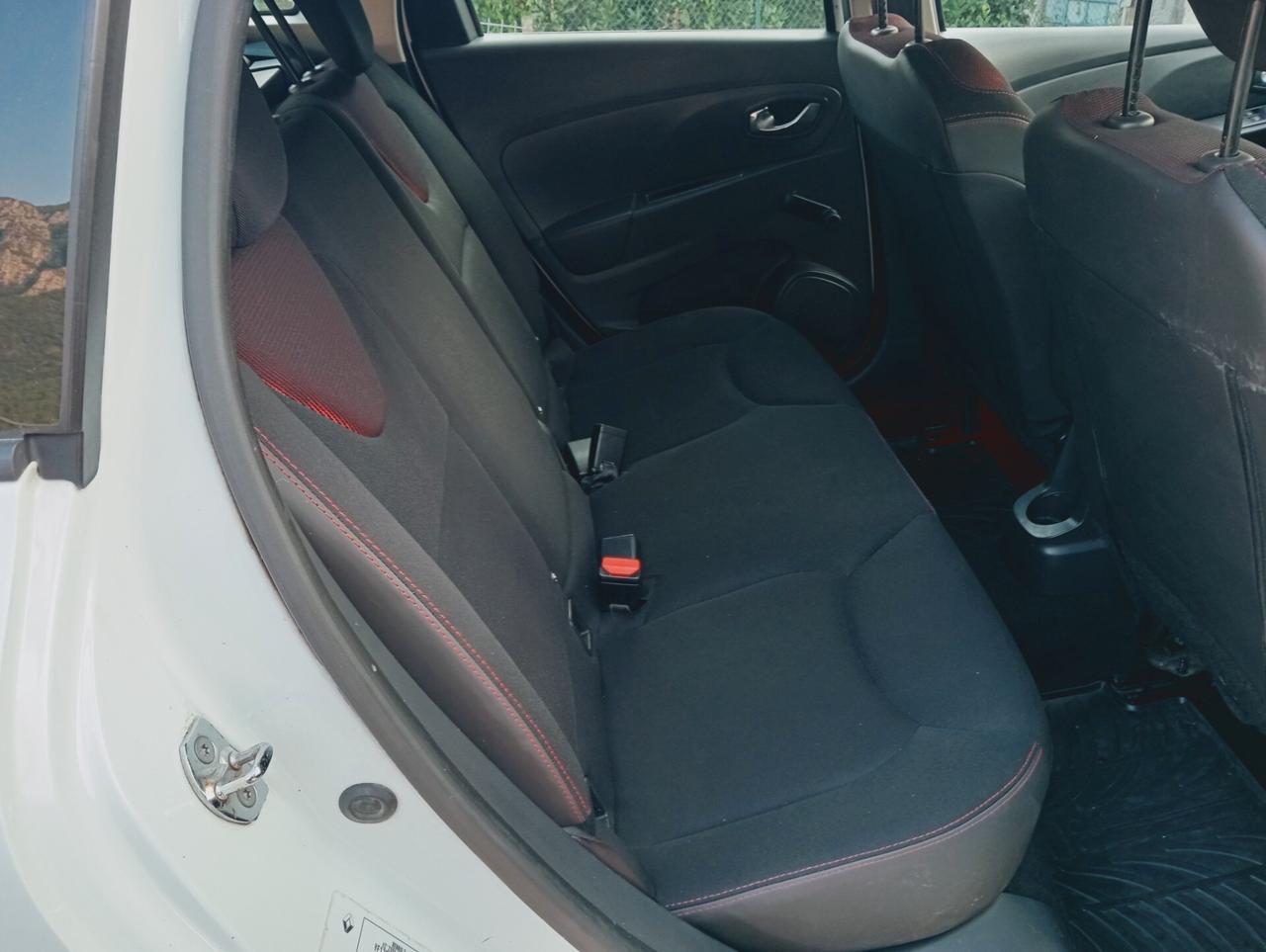 Renault Clio Sporter 1.5 dCi 8V 75CV Costume National
