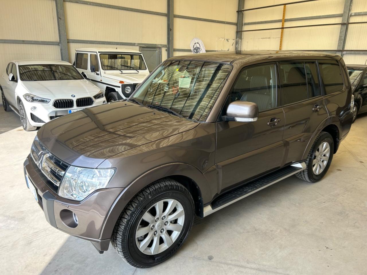 Mitsubishi Pajero 3.2 cr Instyle 200cv 5p auto