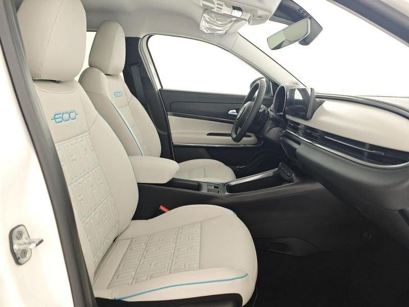 FIAT 600 Hybrid DCT MHEV La Prima + Vernice