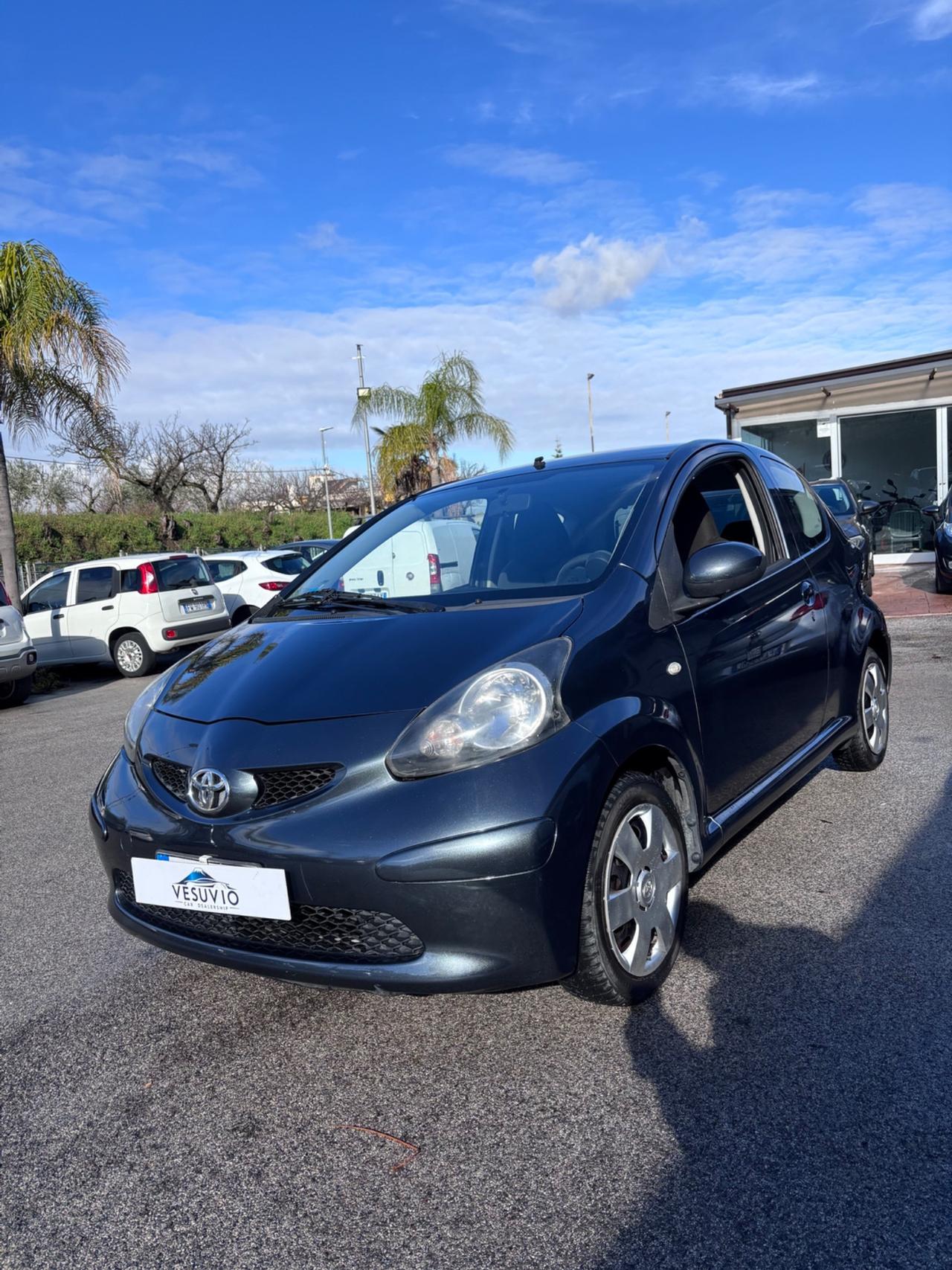 Toyota Aygo 1.0 12V VVT-i 5 porte Sol