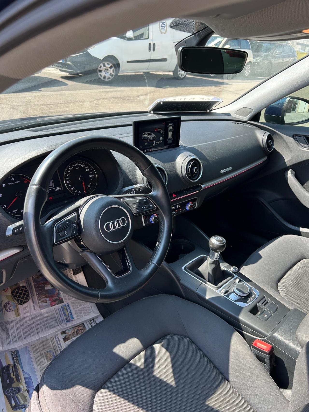 Audi A3 1.6 TDI KIT Rs3-Mod.2017 LED/17"