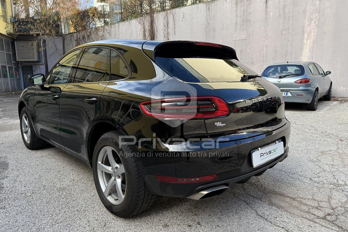 PORSCHE Macan 2.0