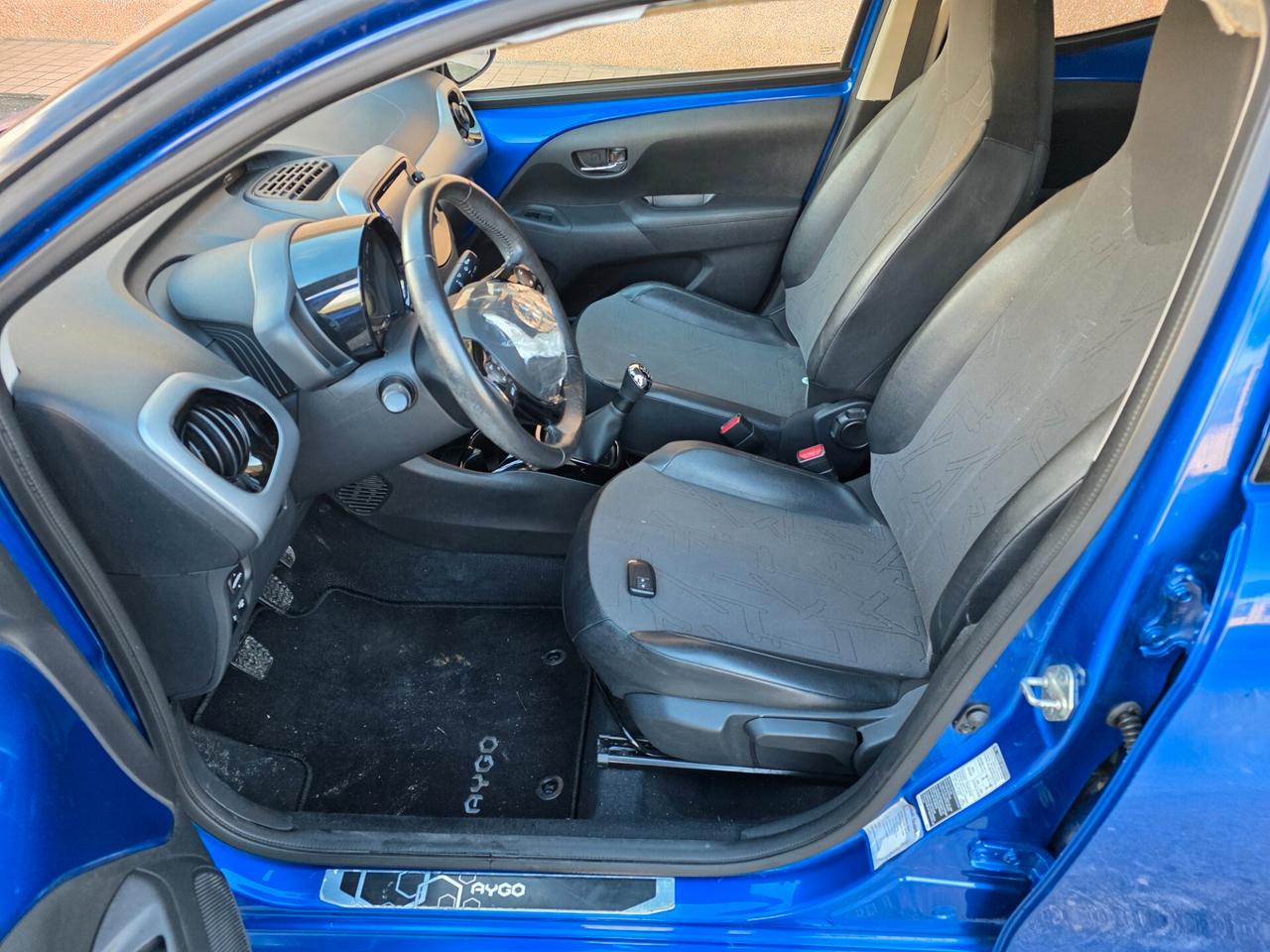 Toyota Aygo 1.0 VVT-i 72 CV 5 porte x-cite