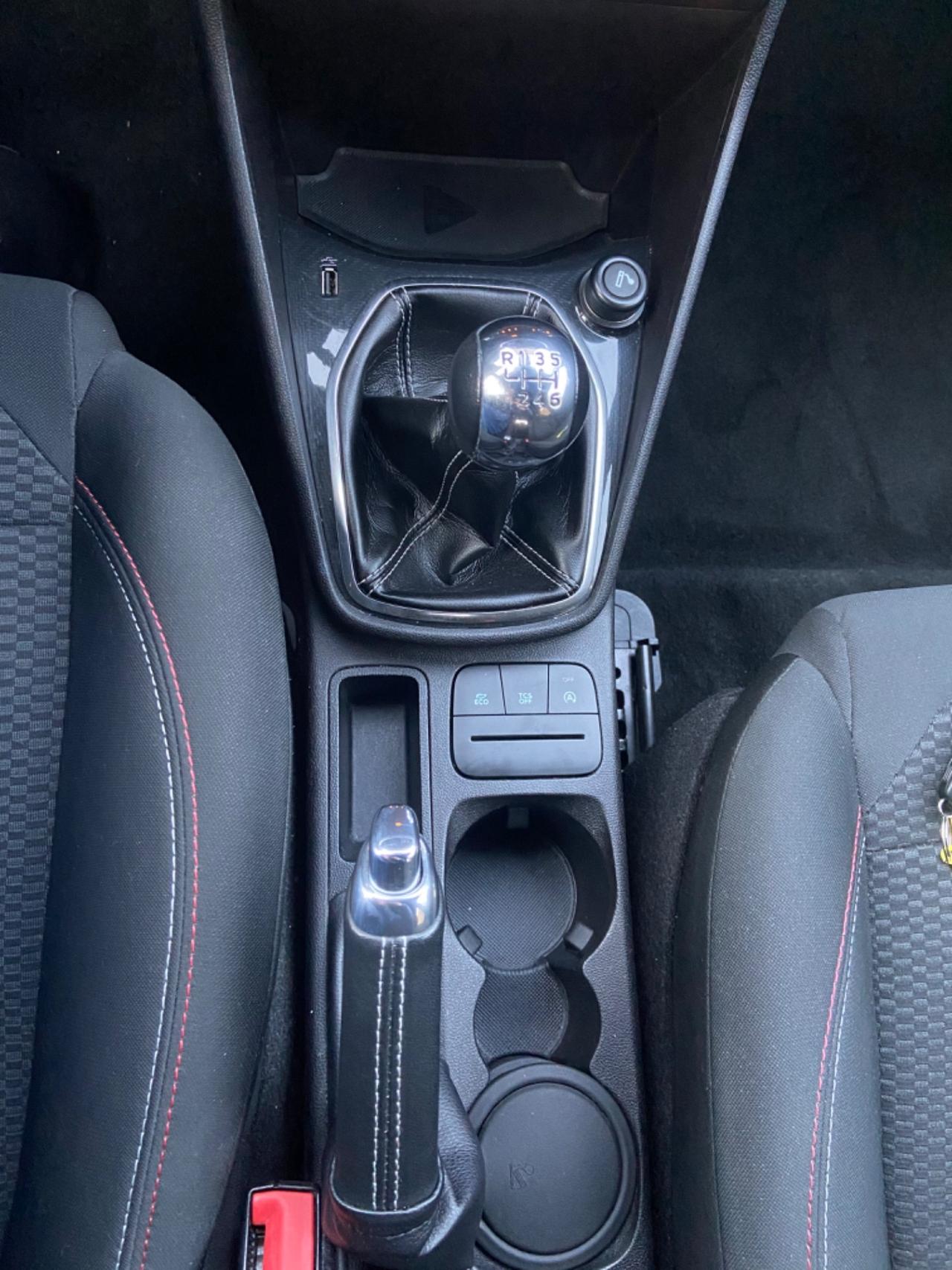 Ford Fiesta 1.5 TDCi 120 CV 5 porte ST-Line