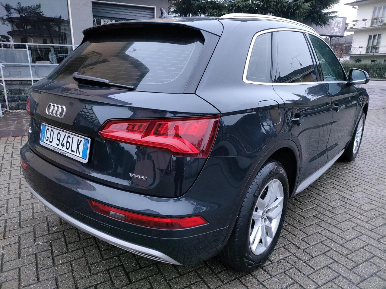 Audi Q5 50 TFSI e quattro S tronic Business Design