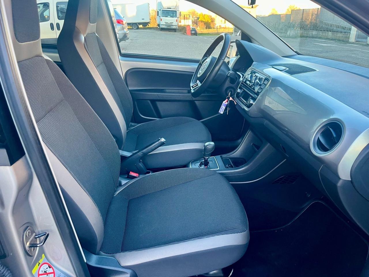 VW Up 1.0benz 2013 153.000km cambio automatico perfetta