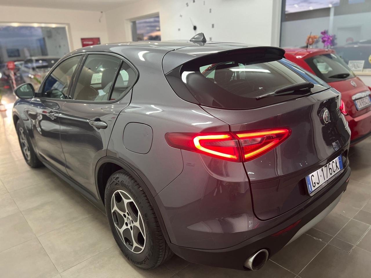 Alfa Romeo Stelvio 2.2 Turbodiesel 160 CV AT8 RWD Super