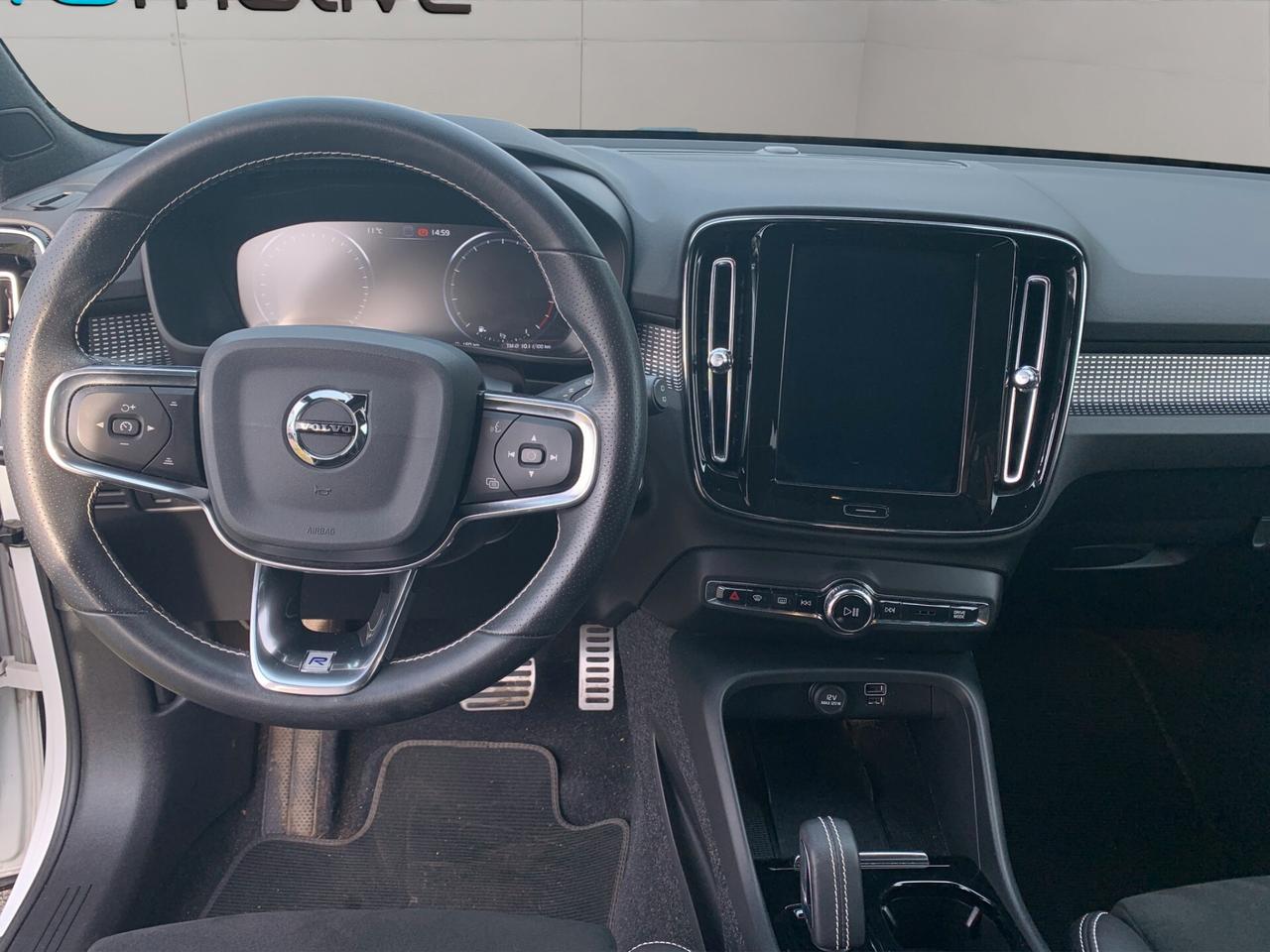 Volvo XC40 T5 AWD Geartronic R-design
