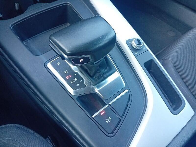 Audi A4 2.0 40 TDI Business Advanced S Tronic