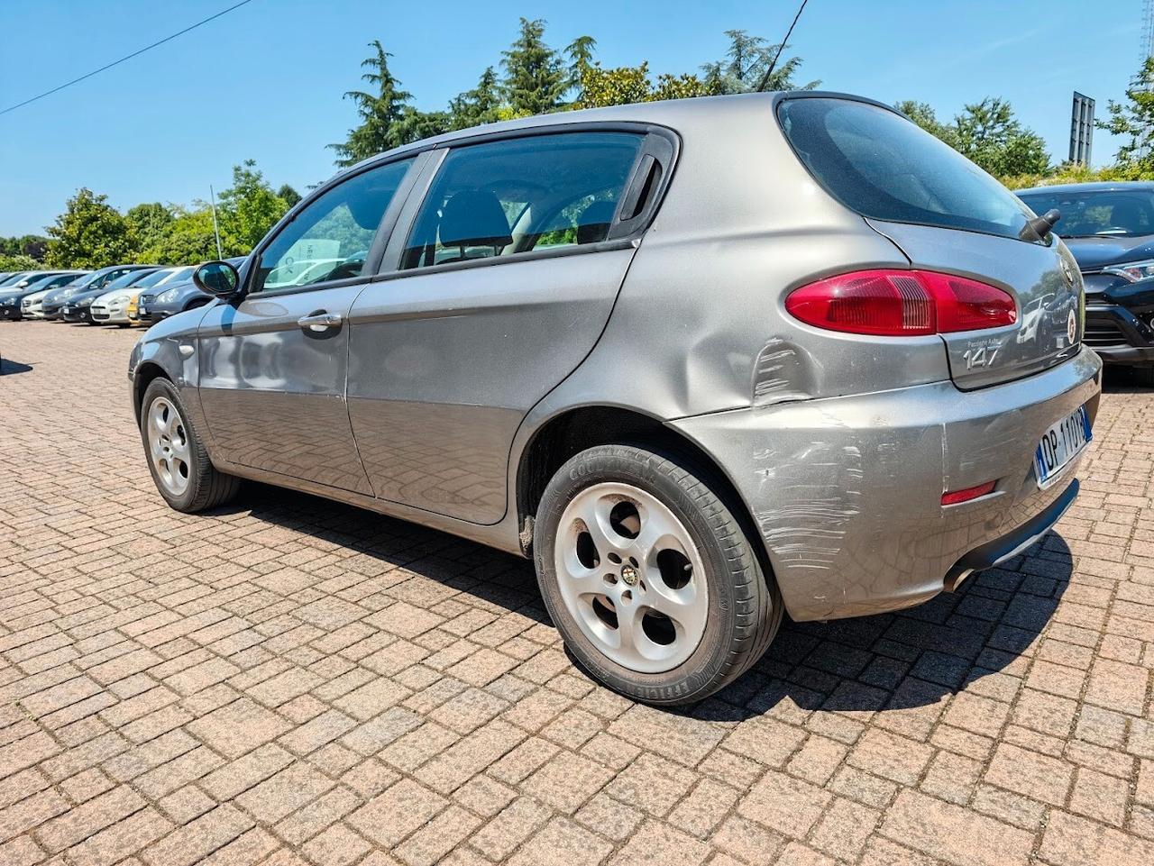 Alfa Romeo 147 1.6 16V TS (105) 5 porte Black Line